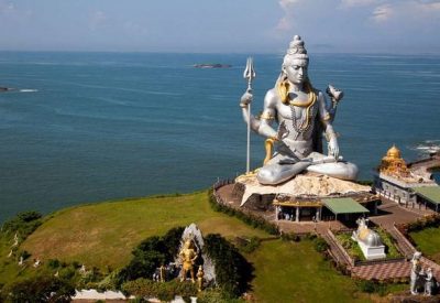lord shiva statue near murudeshwar temple